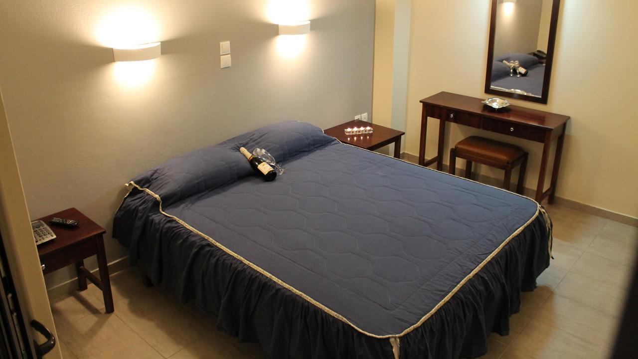 Galaxy Hotel Loutra Ipatis Bagian luar foto