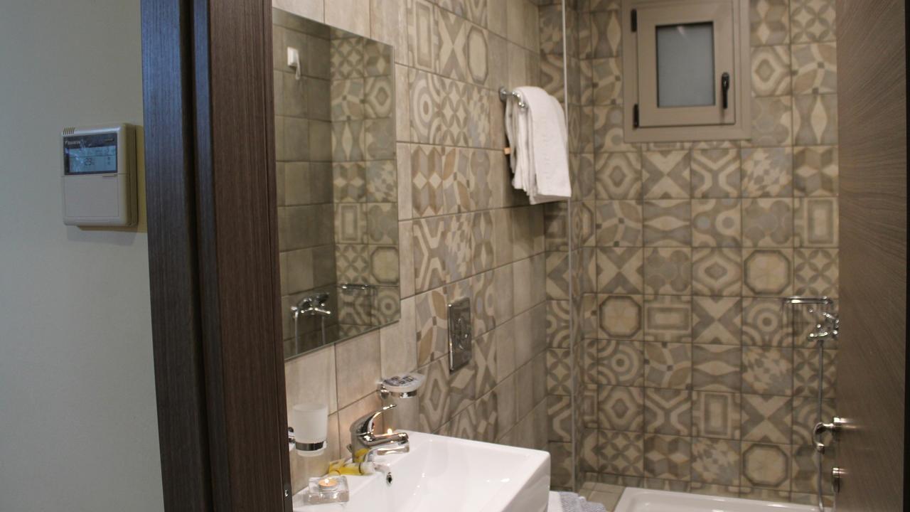 Galaxy Hotel Loutra Ipatis Bagian luar foto